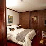 Hotell Dei Camosci 3*