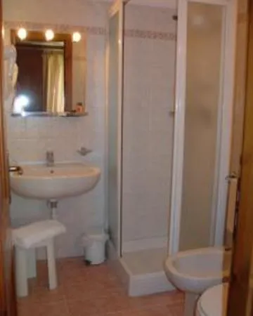 מלון Dei Camosci 3*